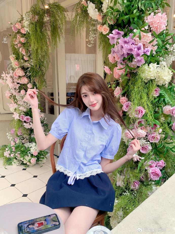 李嘉玲 头像配图